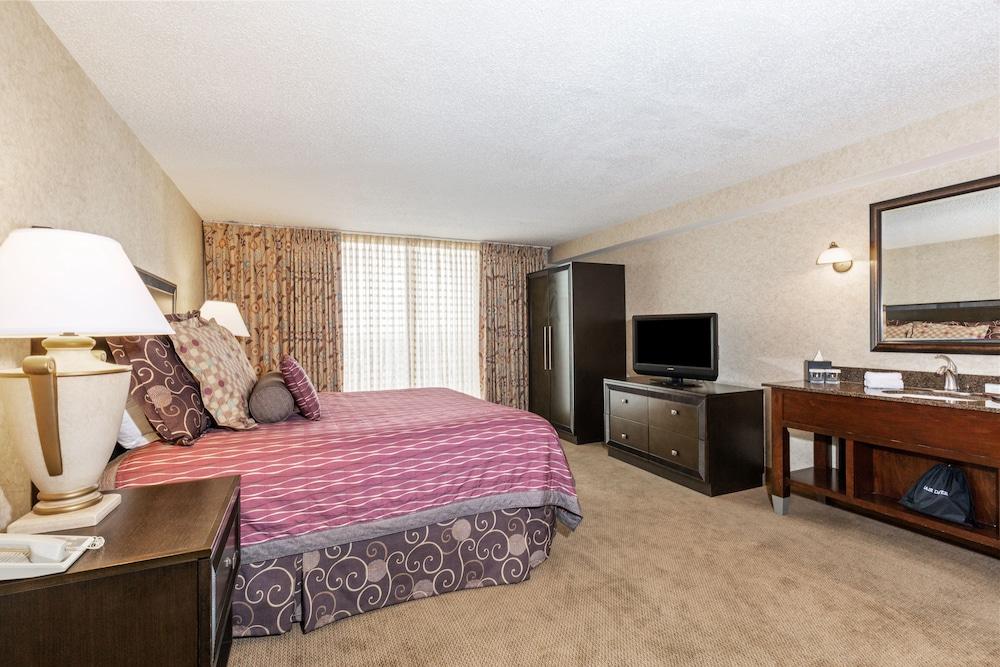 Embassy Suites By Hilton Kansas City Plaza Екстер'єр фото