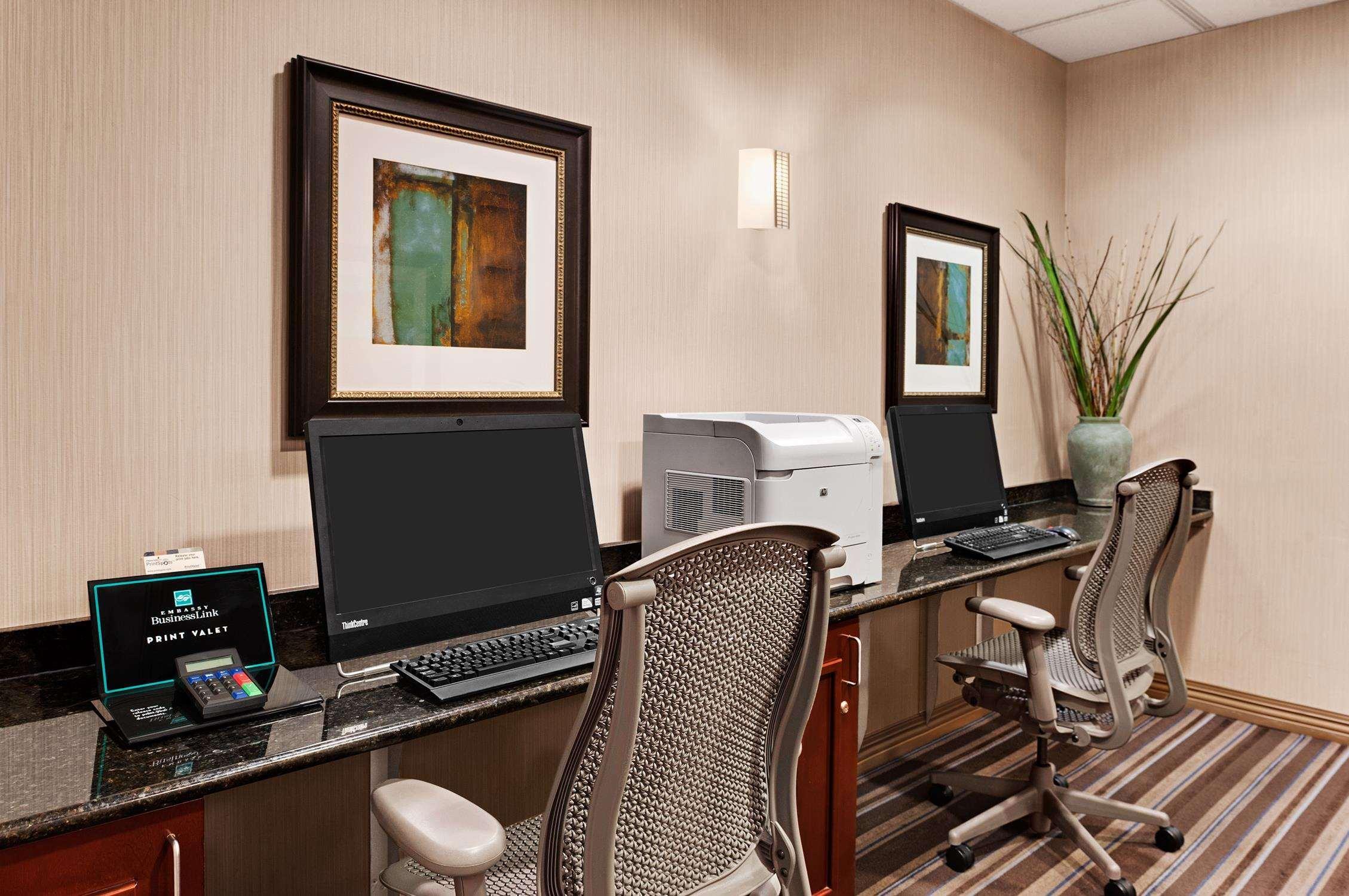 Embassy Suites By Hilton Kansas City Plaza Екстер'єр фото